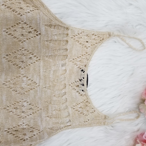 Embroidered Sleeveless Blouse, Cream Color Size M. - Picture 2 of 10